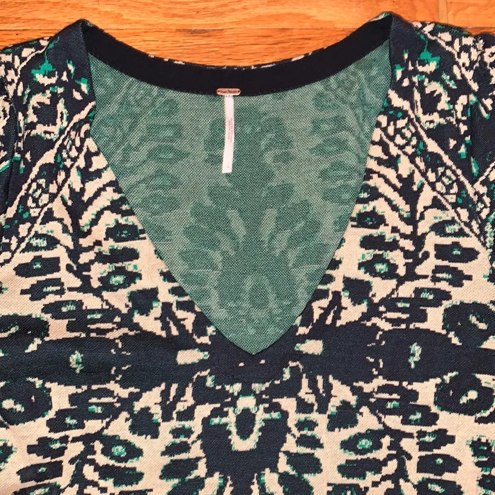 Free People Music and Lyrics Balloon Sleeve Printed Knit Sweater Dress! - Picture 6 of 6